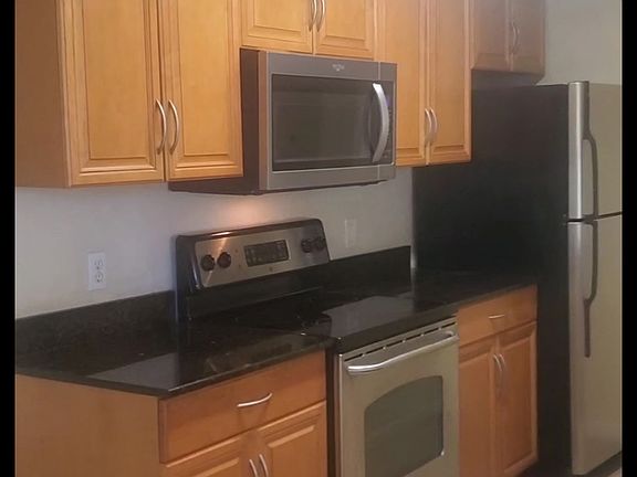 4th image of 3325 Haviland Ct APT 101