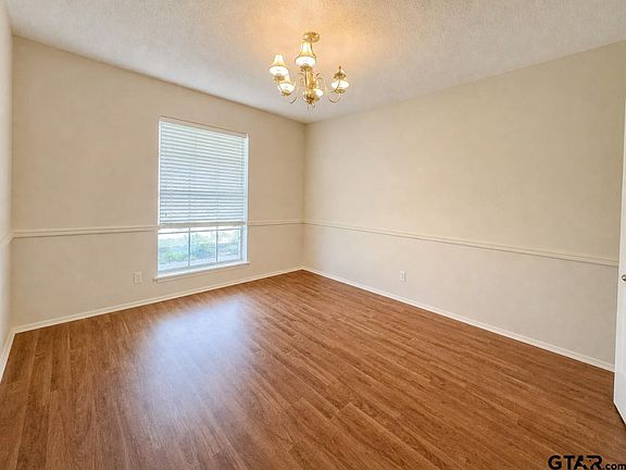 4th image of 3720 Colony Park Dr #3722
