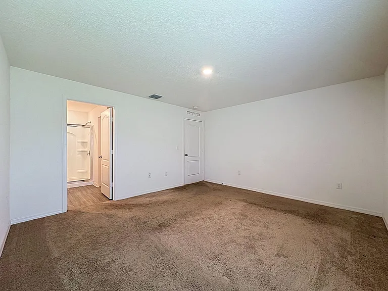 1407 Hillsborough Way — Photo 20