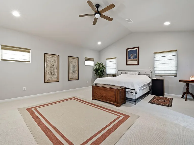 1142 Lost Creek Blvd #3 — Photo 30