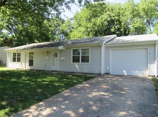 420 Dartmouth Dr, O'Fallon, IL 62269