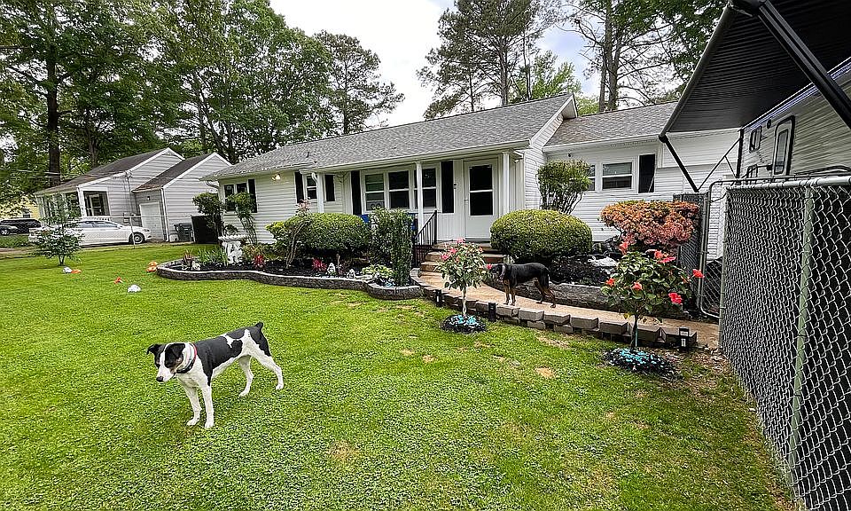 1st image of 717 Woodvale Ave