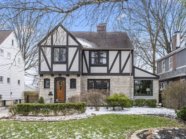 367 E Dunedin Rd, Columbus, OH 43214