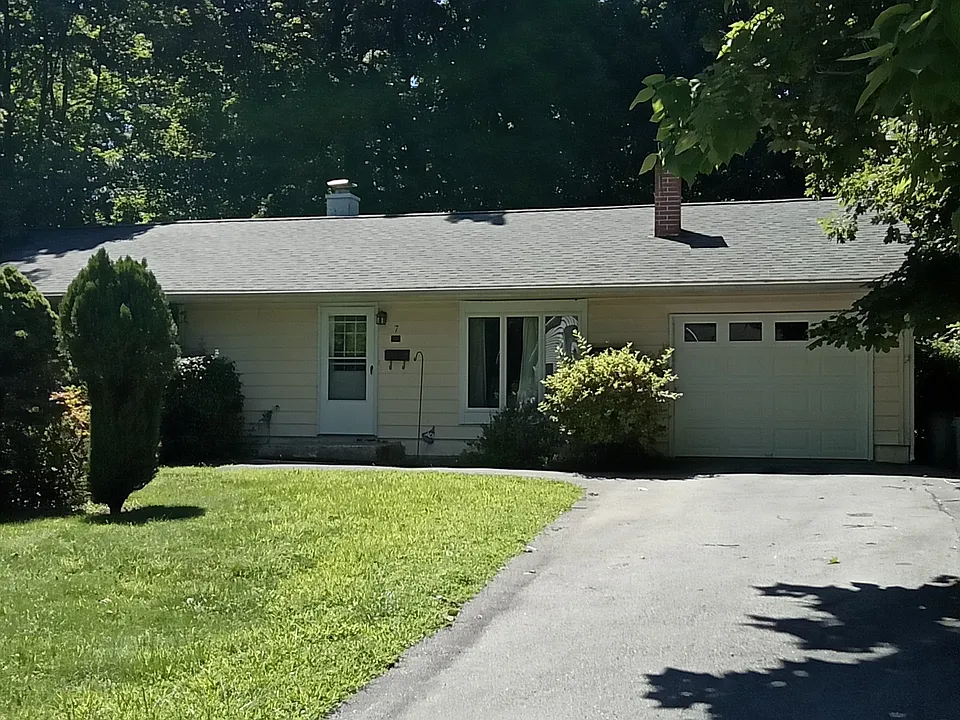 7 Owen Dr
