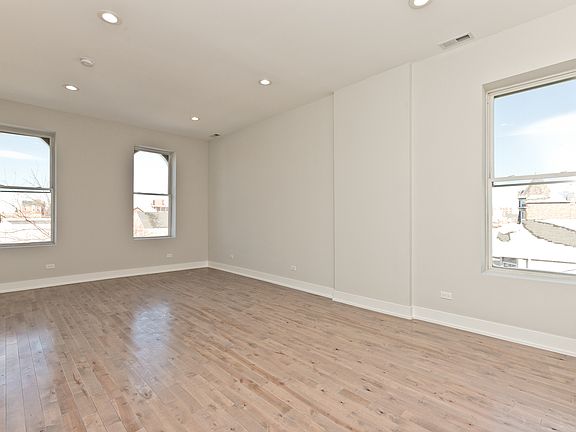 5th image of 1925 S May St #3F