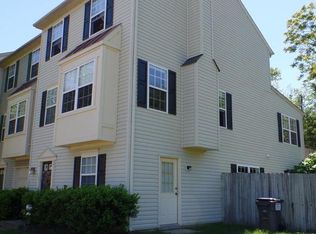 111 Meredith Ln, Fredericksburg, VA 22405