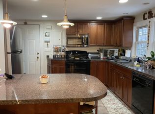 65 Westchester Ave #B, Pound Ridge, NY 10576