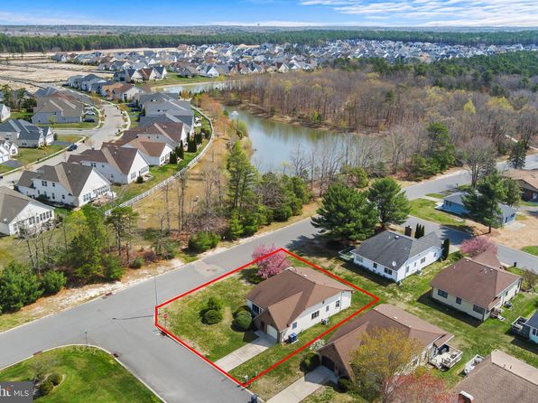 39 Fir Rd, Manahawkin, NJ 08050