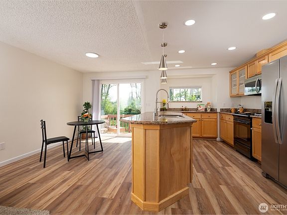 2nd image of 33717 40th Court SW