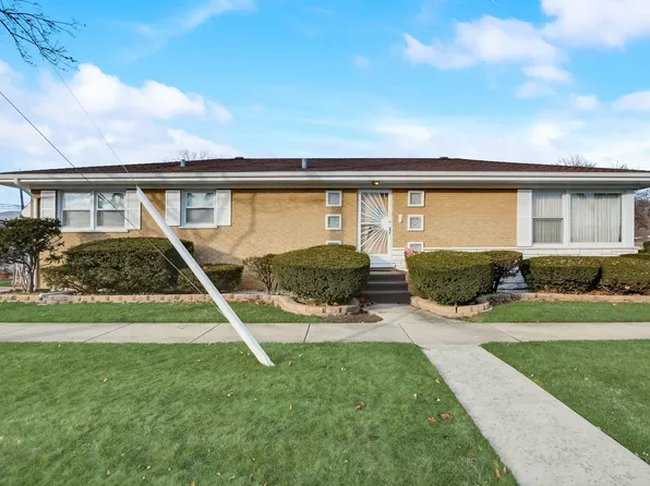 10306 Gladstone St, Westchester, IL 60154