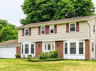 1 Buchanan Rd, Pittsford, NY 14534