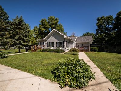 1800 N Shore Dr, Clear Lake, IA, 50428