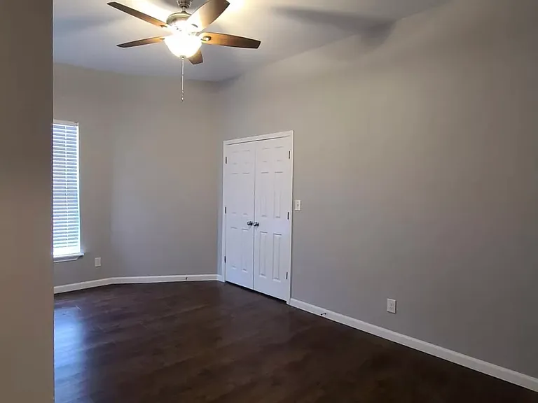 228 Lotus St #201 — Photo 8