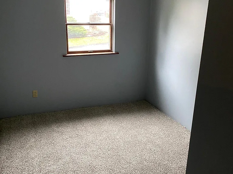 118 Carpenter St #LOWER — Photo 2