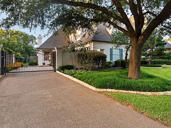 4th image of 608 Aberdeen Way