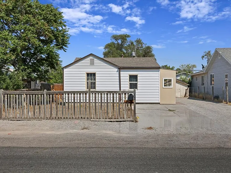 270 Quincy St — Photo 1
