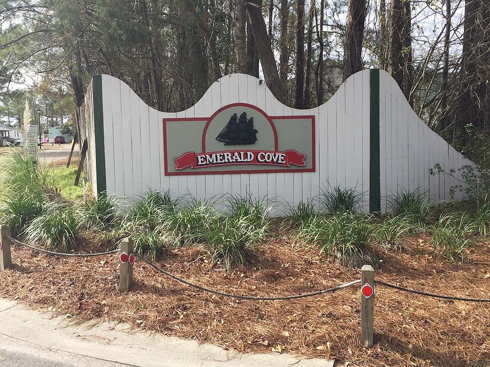 1st image of 340 Emerald Cove Ct