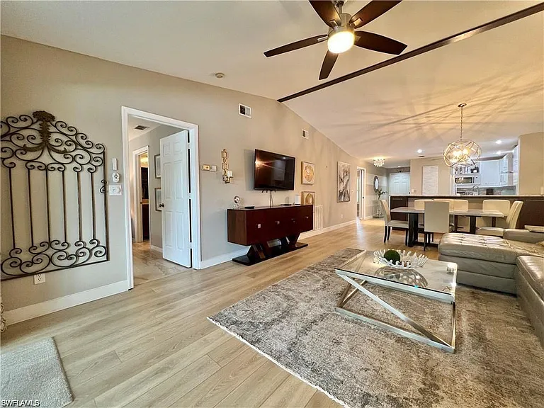 1120 Sarah Jean Cir #B-205 — Photo 7