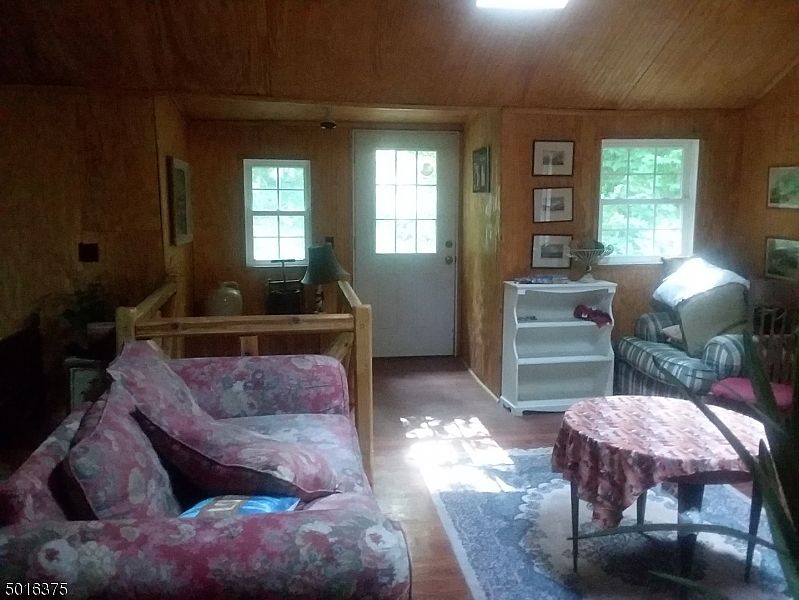 2nd image of 10 Birch Rd