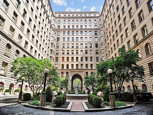 Rented by Sotheby's International Realty | media 25