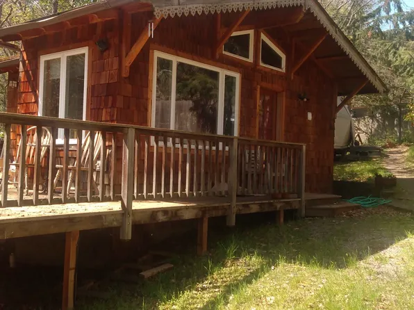 (undisclosed Address), Ashland, OR 97520