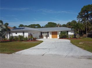 360 E Wentworth Cir, Englewood, FL 34223