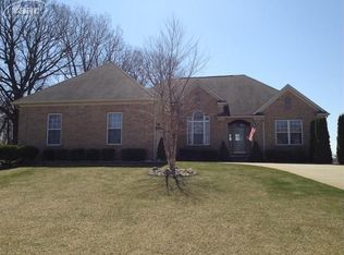 4339 Fountain View Ct, Fenton, MI 48430