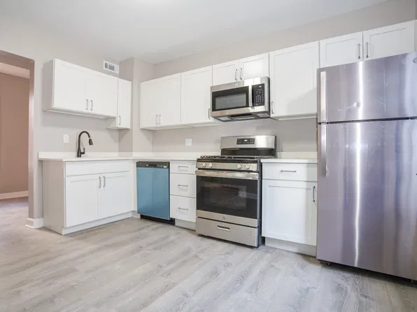1925 W Warner Ave #Ch1, Chicago, IL 60613