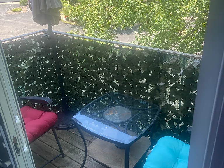 balcony off kitchen