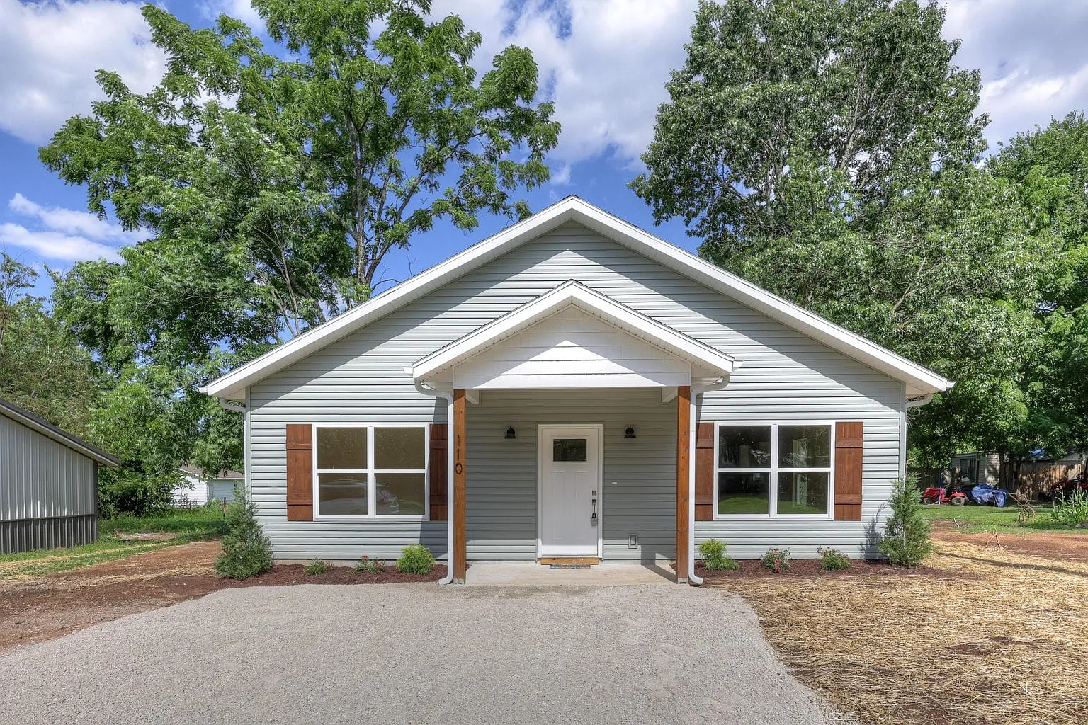 3 bed, 1357 sqft, $1,300 — Photo 1