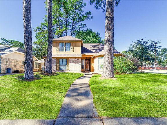 2nd image of 15627 Lago Villa Dr