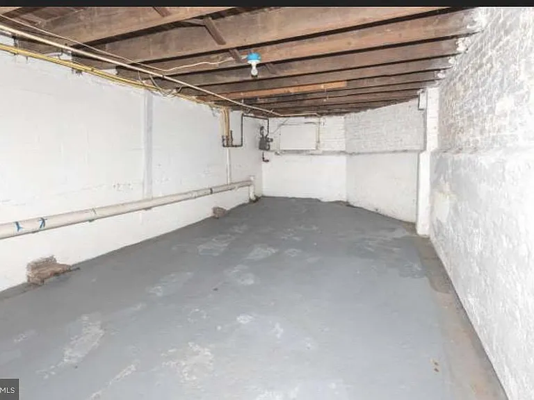 1638 Cole St — Photo 11