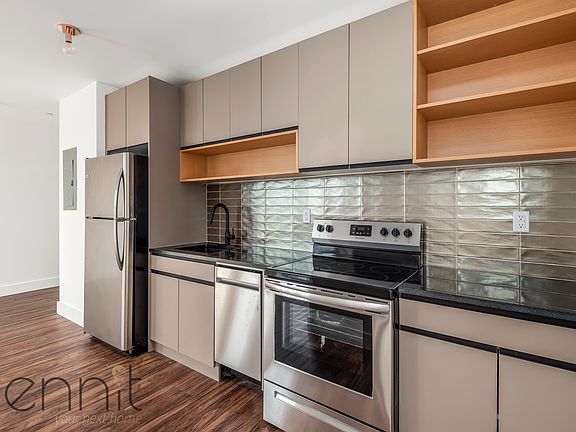 3rd image of 26-24 4th St Unit 519