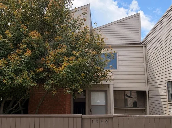 1540 Prairie Grove Dr, Houston, TX 77077