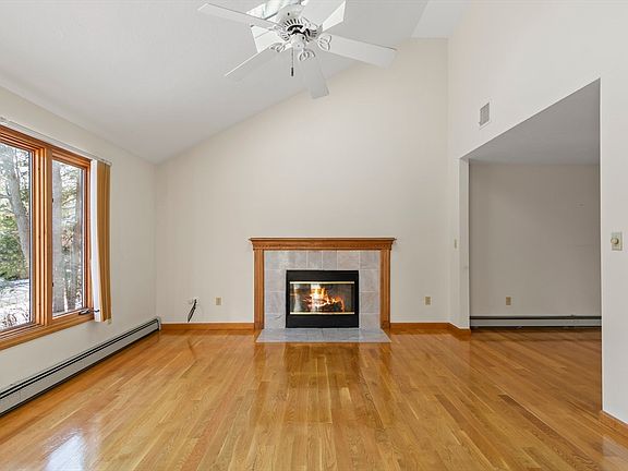 5th image of 144 Helen Dr