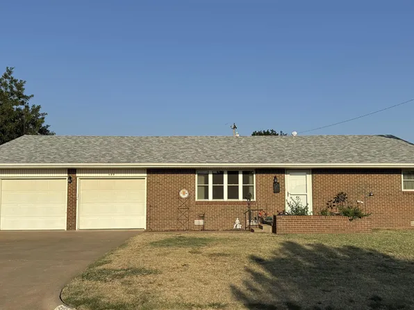 509 N Manning Dr, Hennessey, OK 73742
