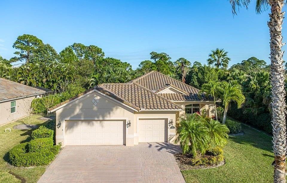 1st image of 7685 Fieldstone Ranch Sq