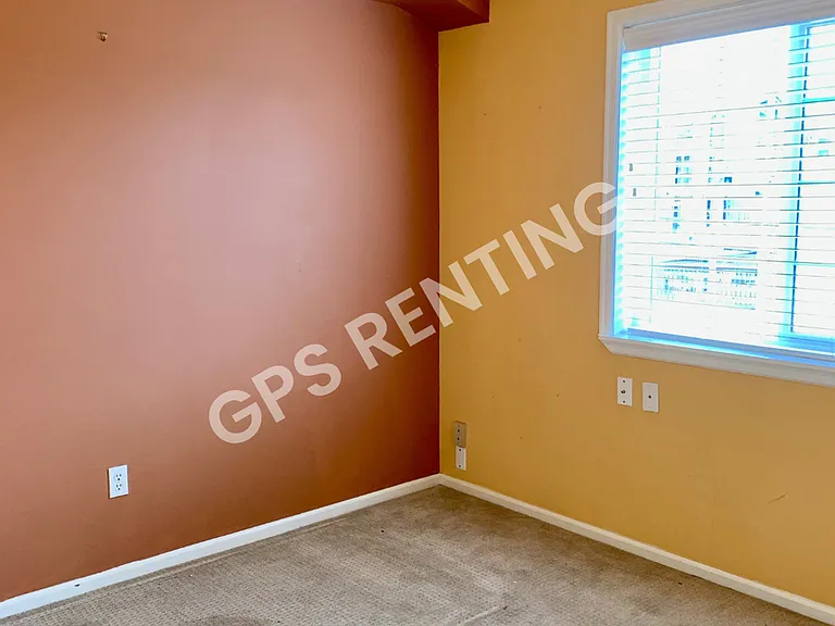 4139 Fremont Ave N — Photo 15