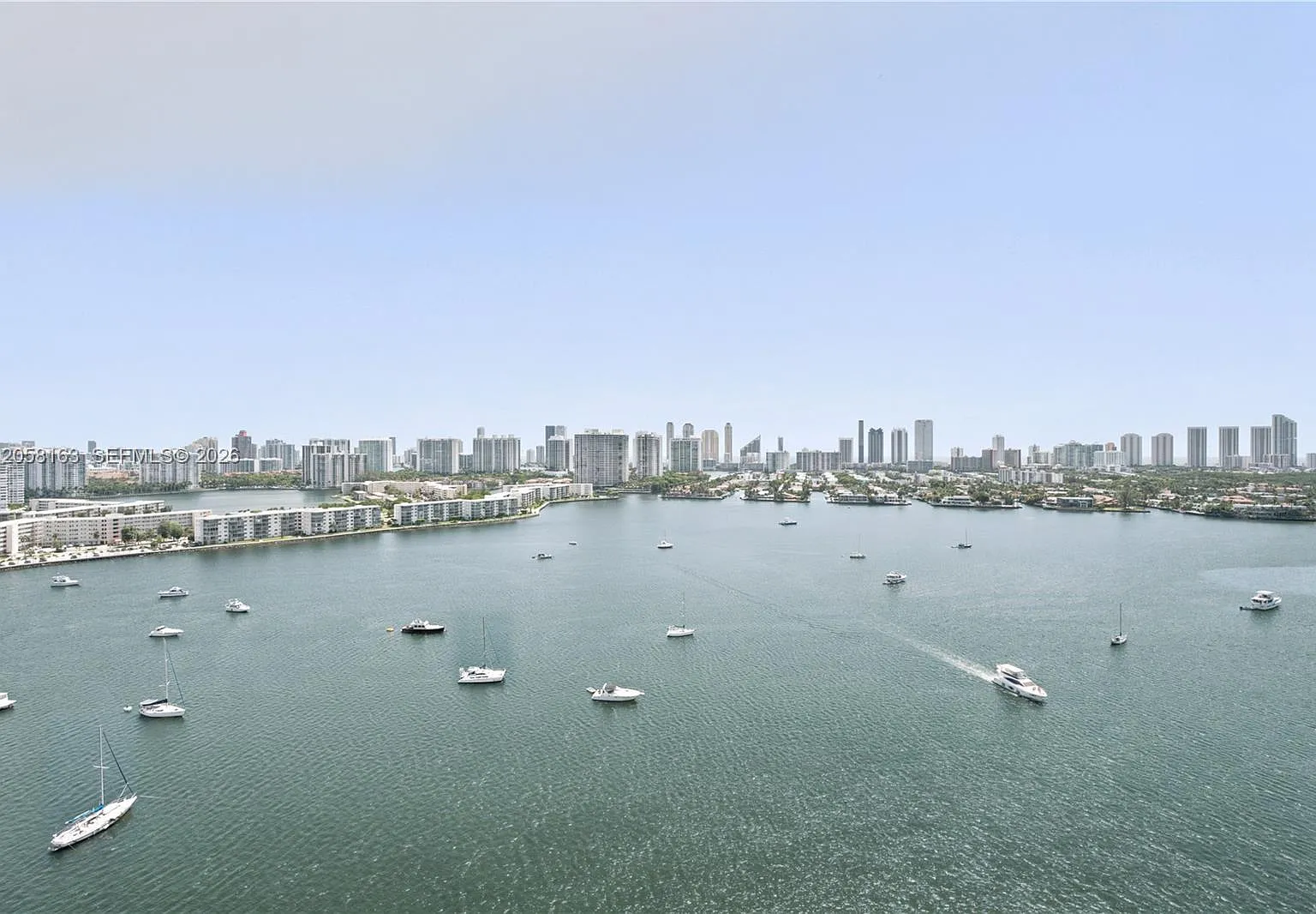 Marina Palms Residences N — Photo 2