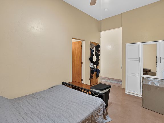 3rd image of 386 W Main St APT 6