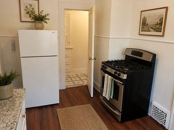 5th image of 12405 Marston Ave Floor 2