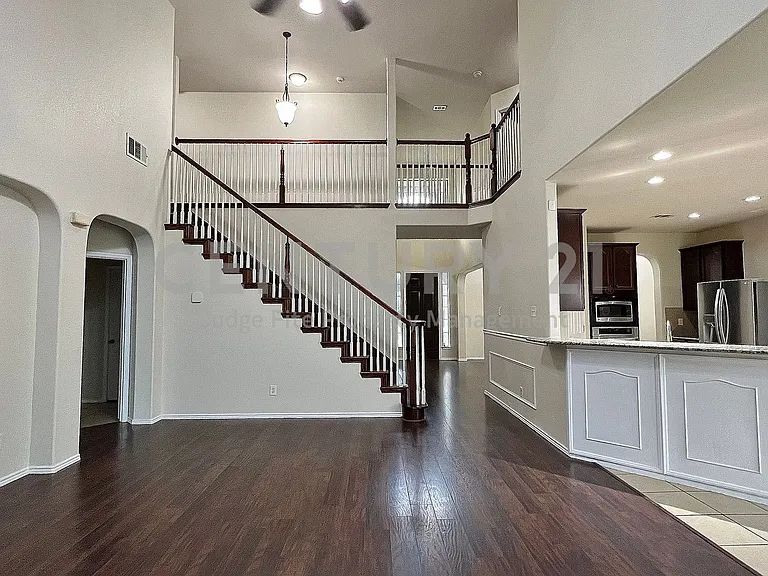 10213 Crawford Farms Dr — Photo 3