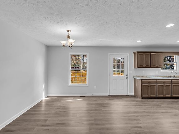 4th image of 52 Sunset Falls Rd Lot 8