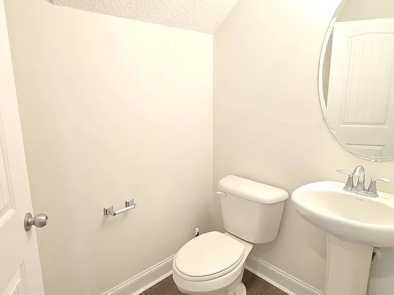 1301 Grayson Ave — Photo 4