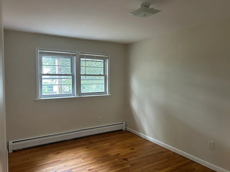 355 Plainfield Ave #2B — Photo 7