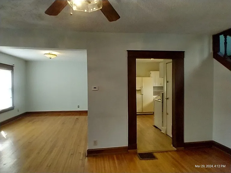 4146 Charlotte St — Photo 3