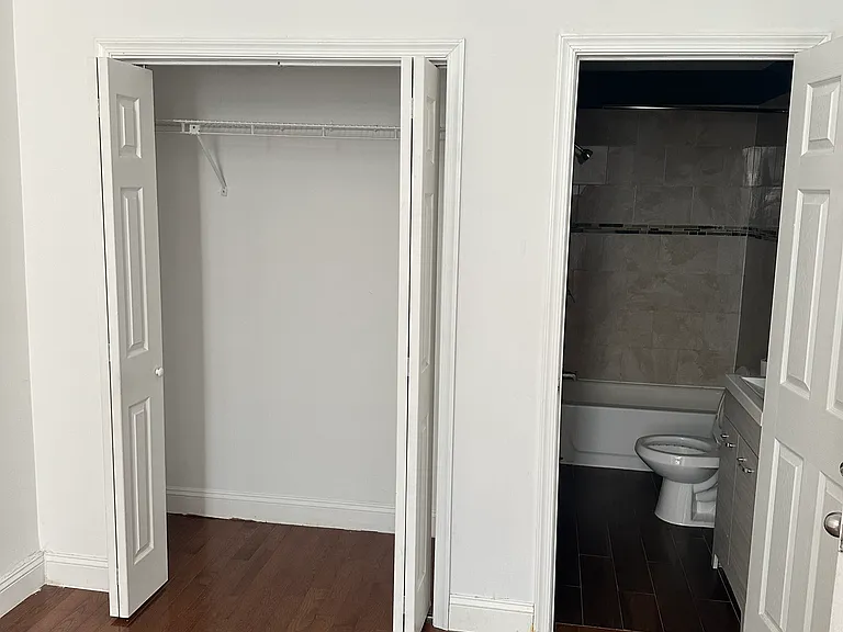 1033 Chestnut St #2 — Photo 7