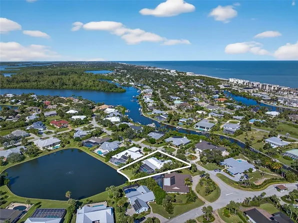 4 Cache Cay Dr, Vero Beach, FL 32963