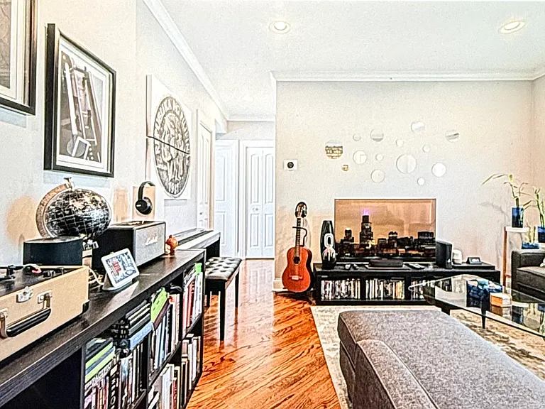 3149 N Drake Ave #2S — Photo 16