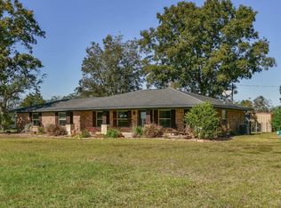 34366 Owens Rd, Hempstead, TX 77445